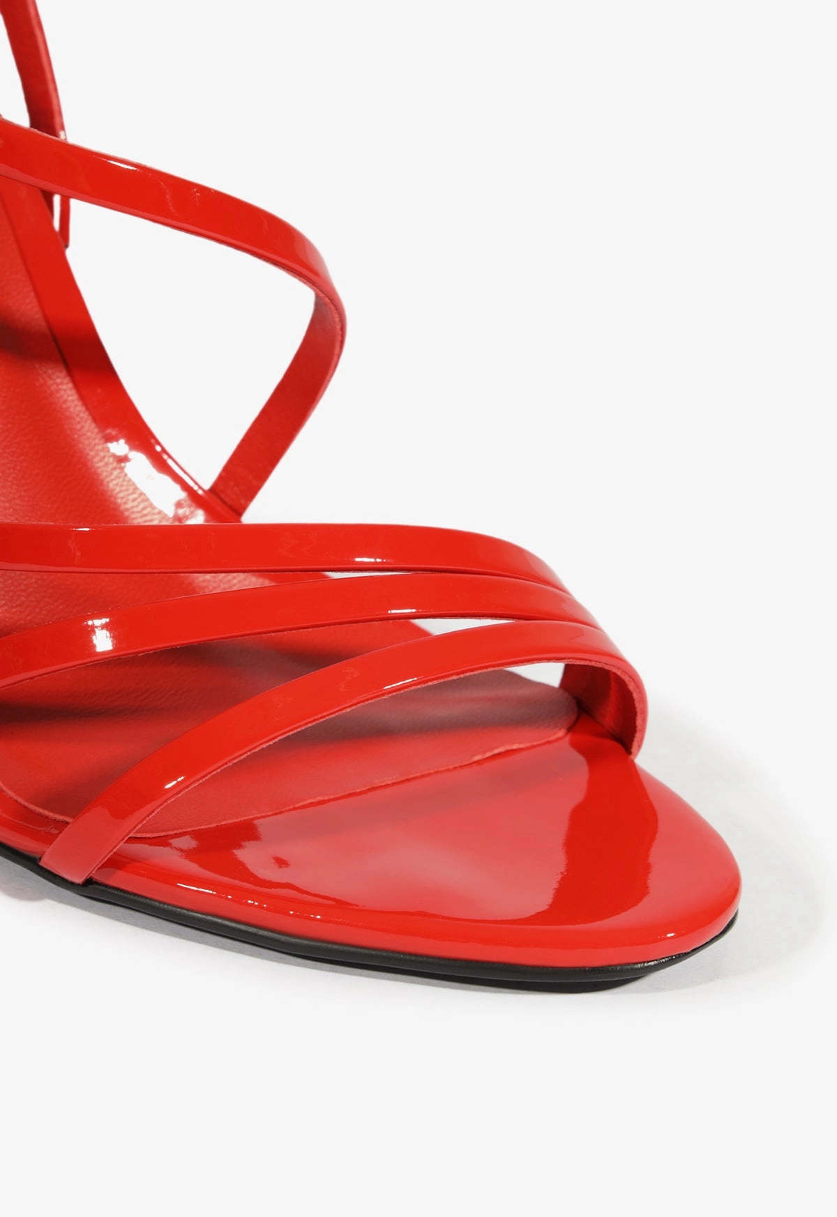 Annie Sandal