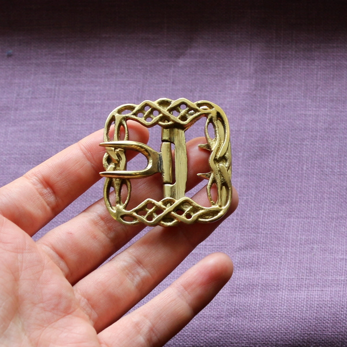 Ladies' Knotwork Shoe Buckles in Brass