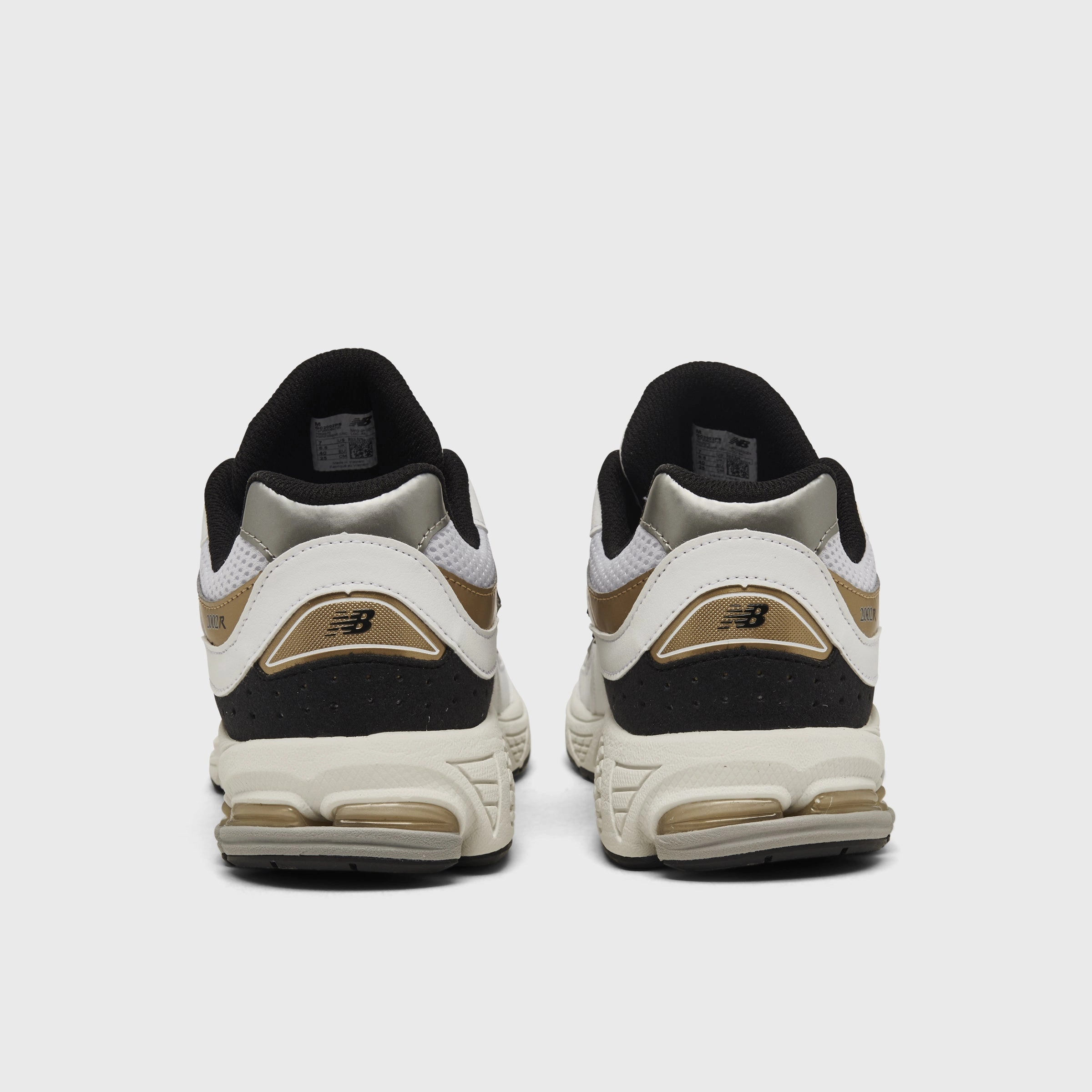 New Balance Juniors' 2002R White / Black - Gold
