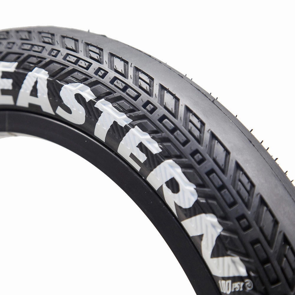 Squealer 20" Tire & Tube Repair Kit - Black/White