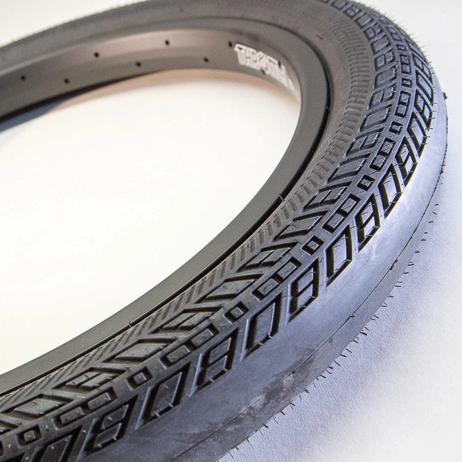 Squealer 20" Tire & Tube Repair Kit - Black/White